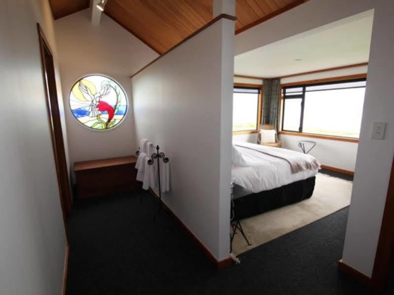 Te Puru Beach Lodge Exteriör bild